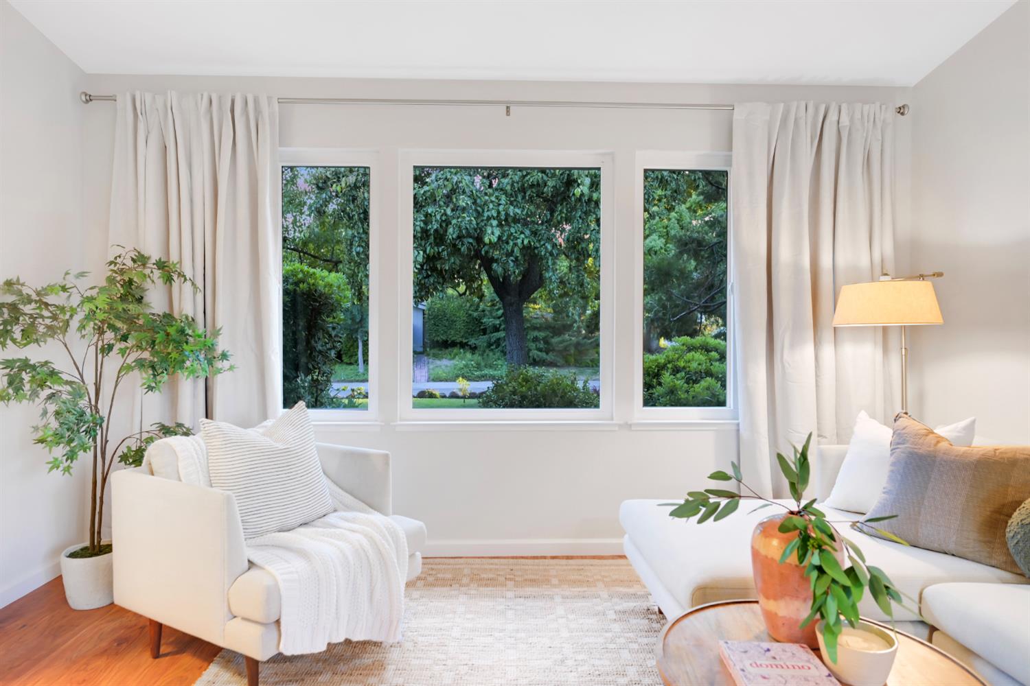5908 Shadow Oak Drive