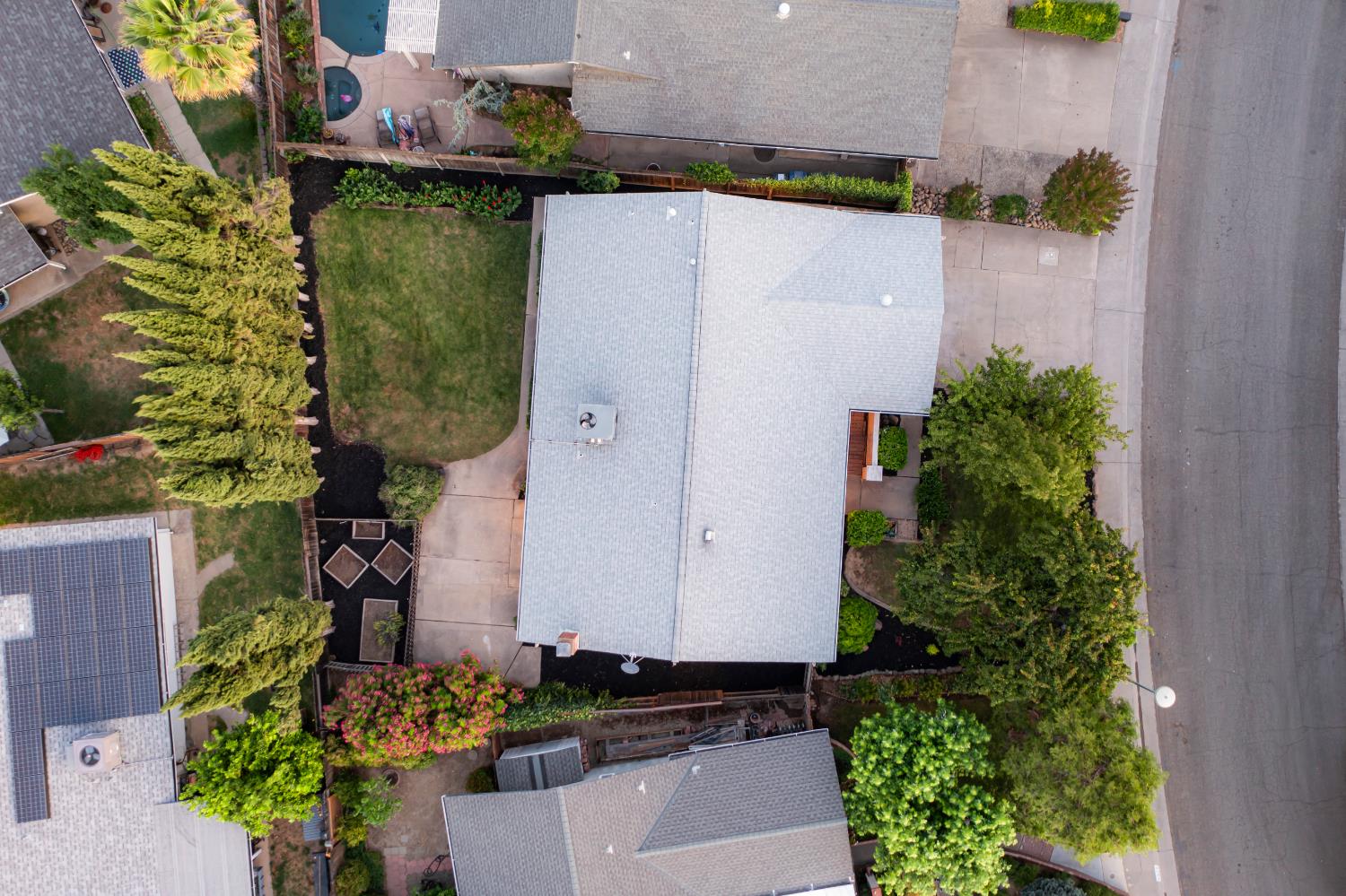 5908 Shadow Oak Drive