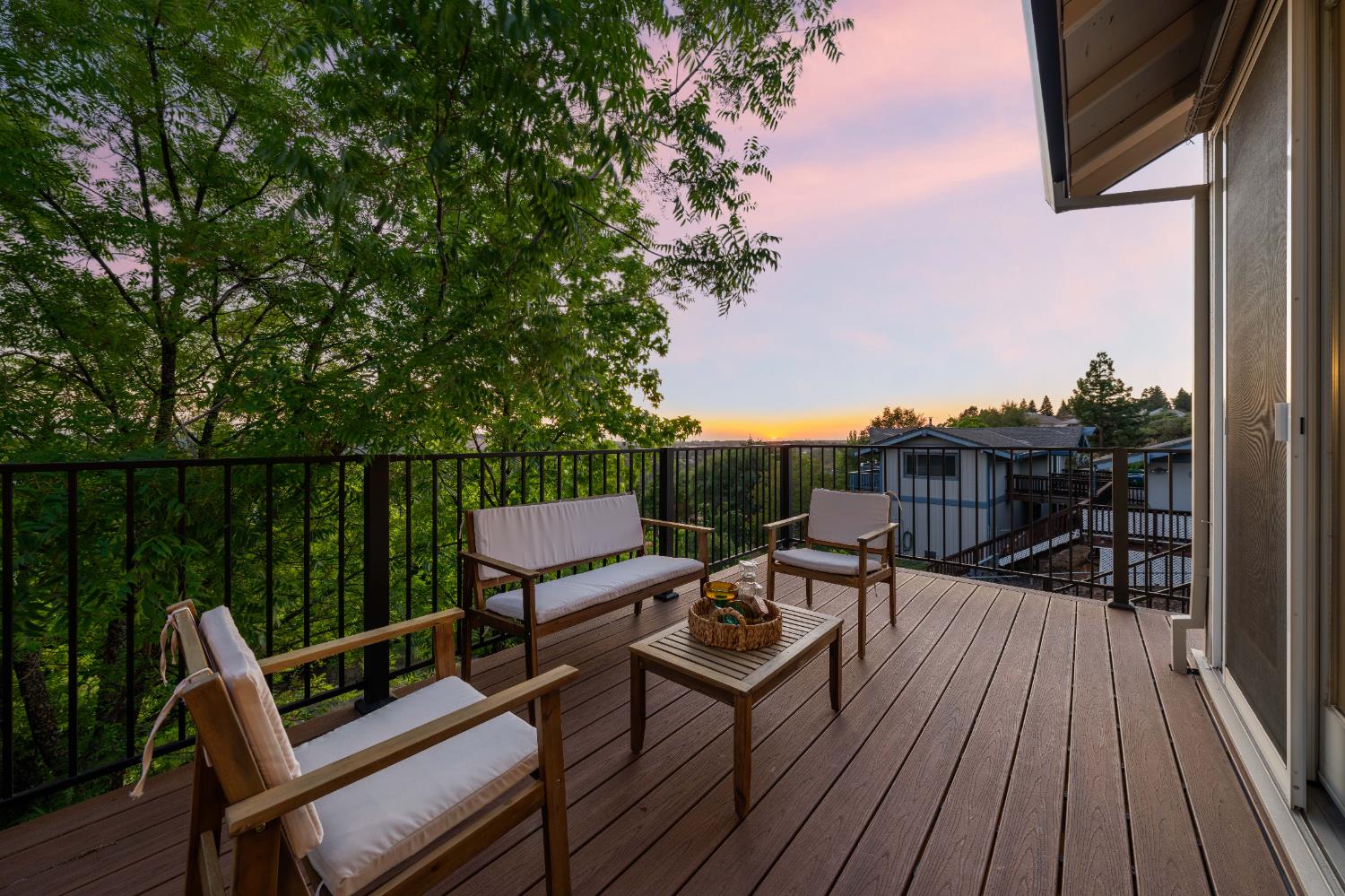 3433 Surry Lane