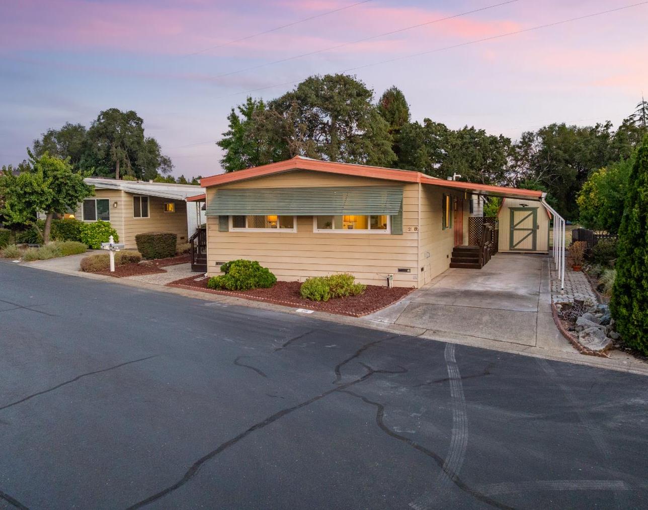 218 Leafwood Way