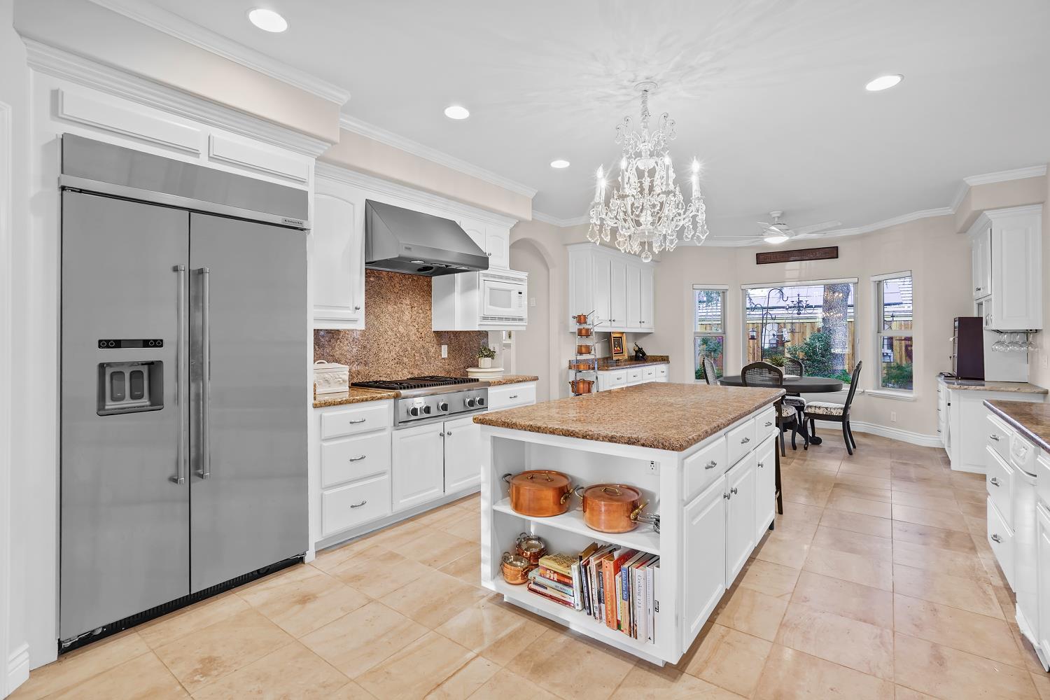 1740 Vista Del Monte