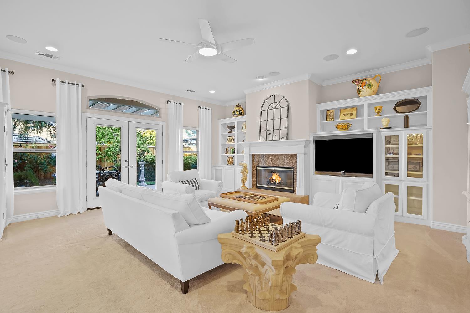 1740 Vista Del Monte