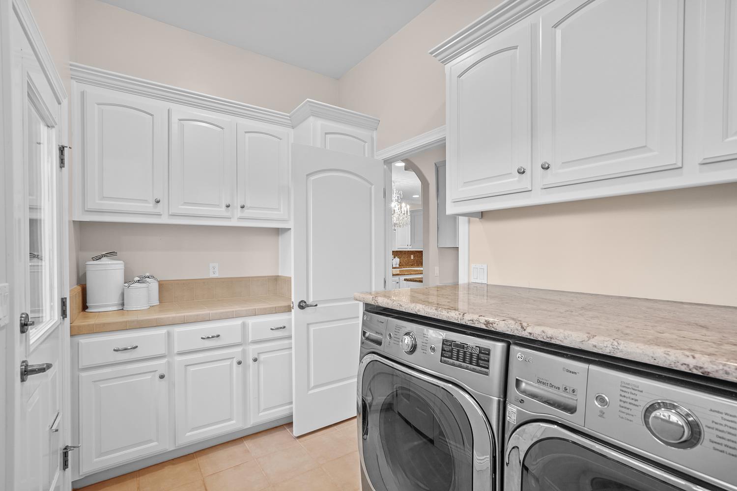 1740 Vista Del Monte