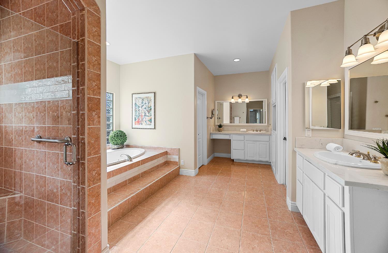 1740 Vista Del Monte