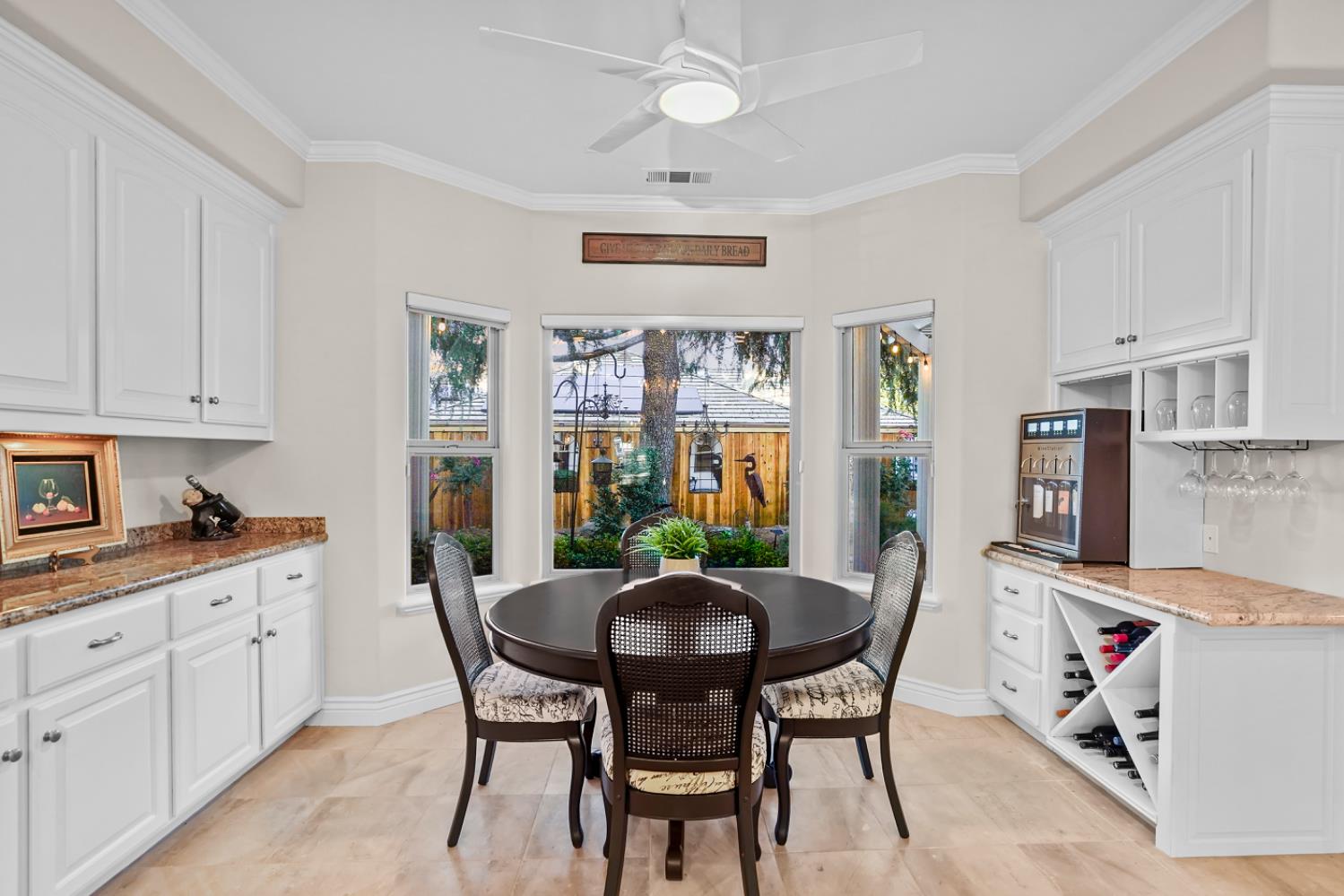 1740 Vista Del Monte