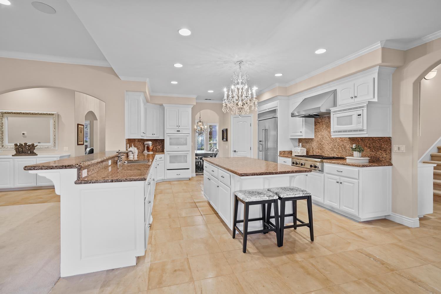 1740 Vista Del Monte