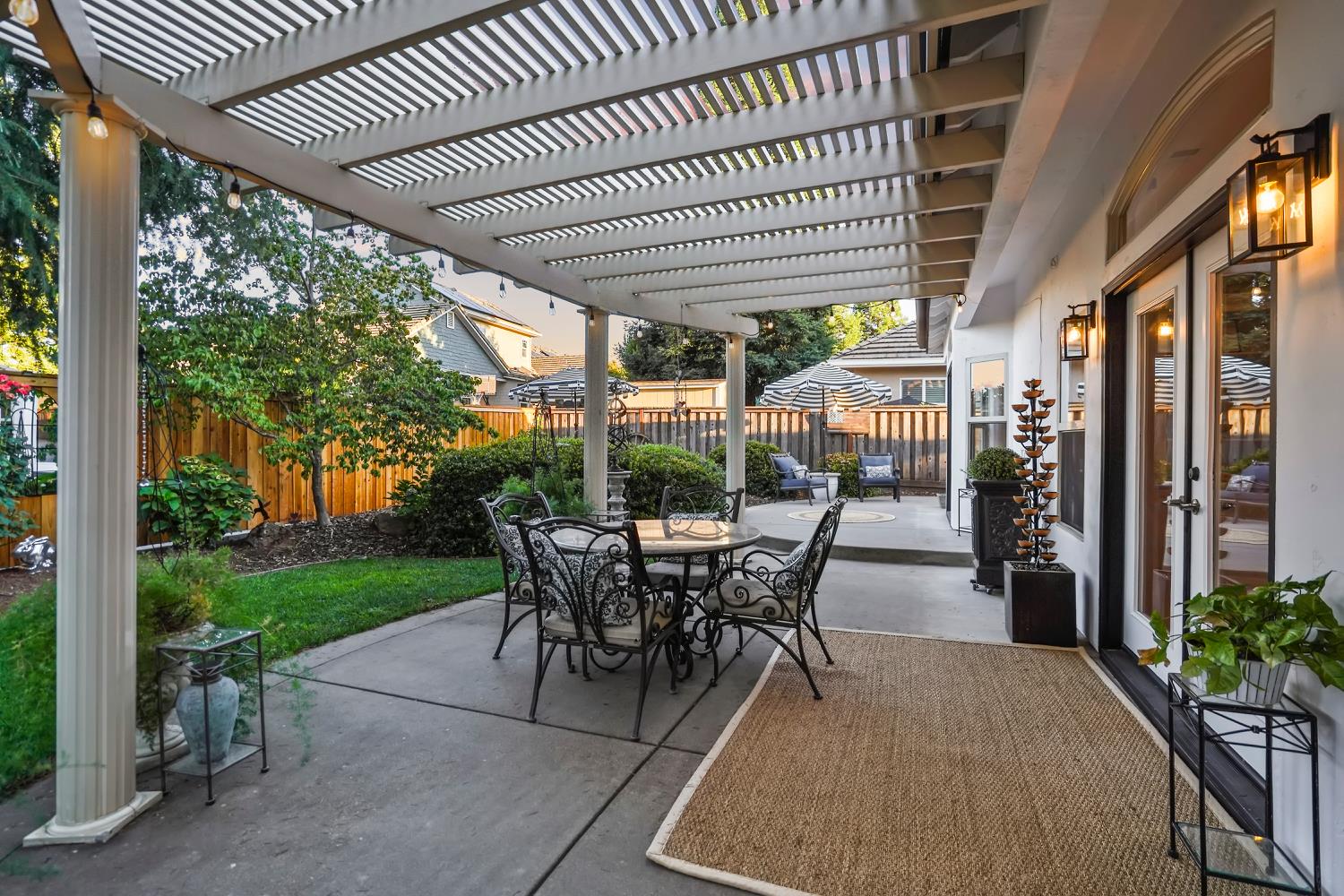 1740 Vista Del Monte