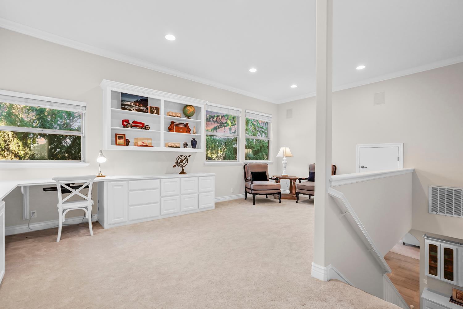 1740 Vista Del Monte