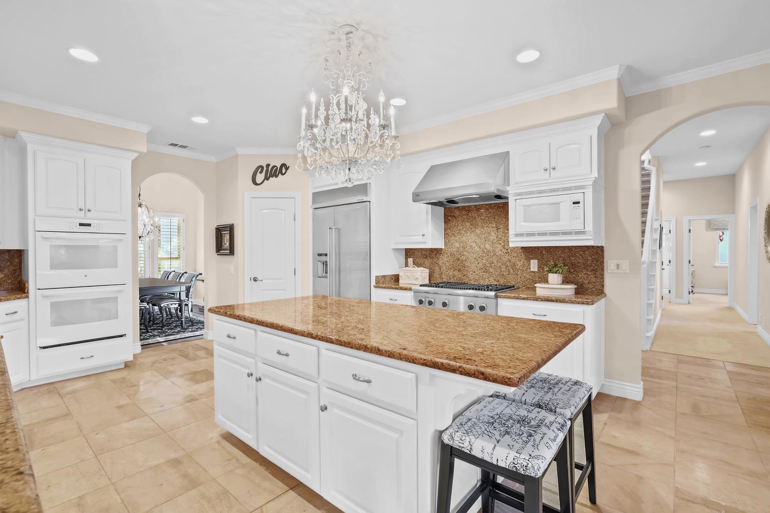 1740 Vista Del Monte