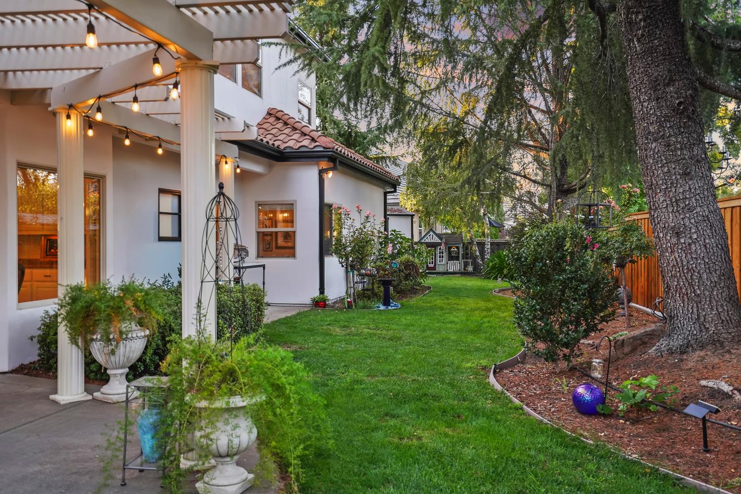 1740 Vista Del Monte