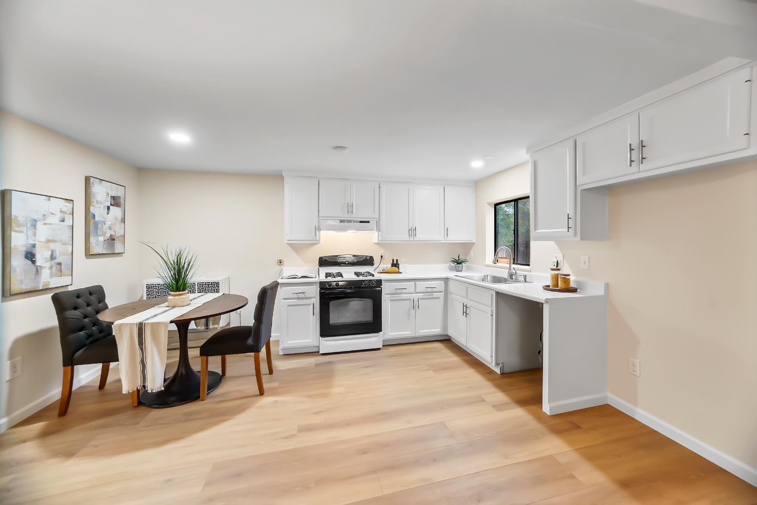 5663 Vacation Boulevard