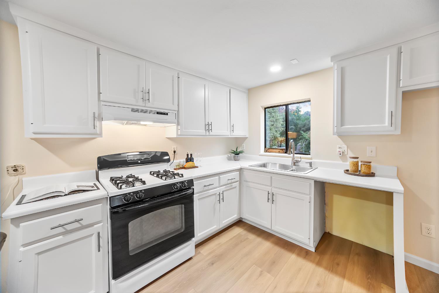 5663 Vacation Boulevard