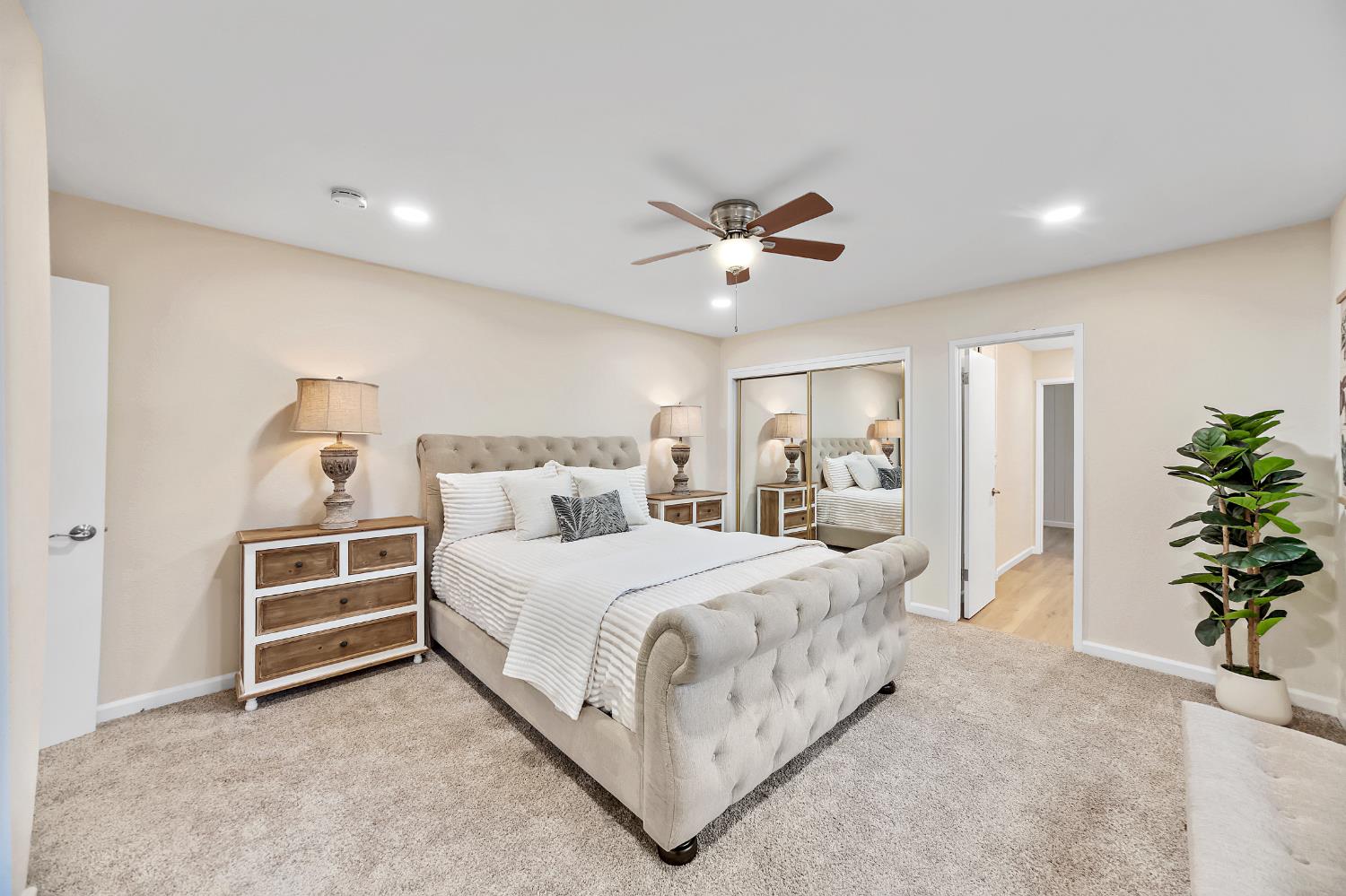 5663 Vacation Boulevard