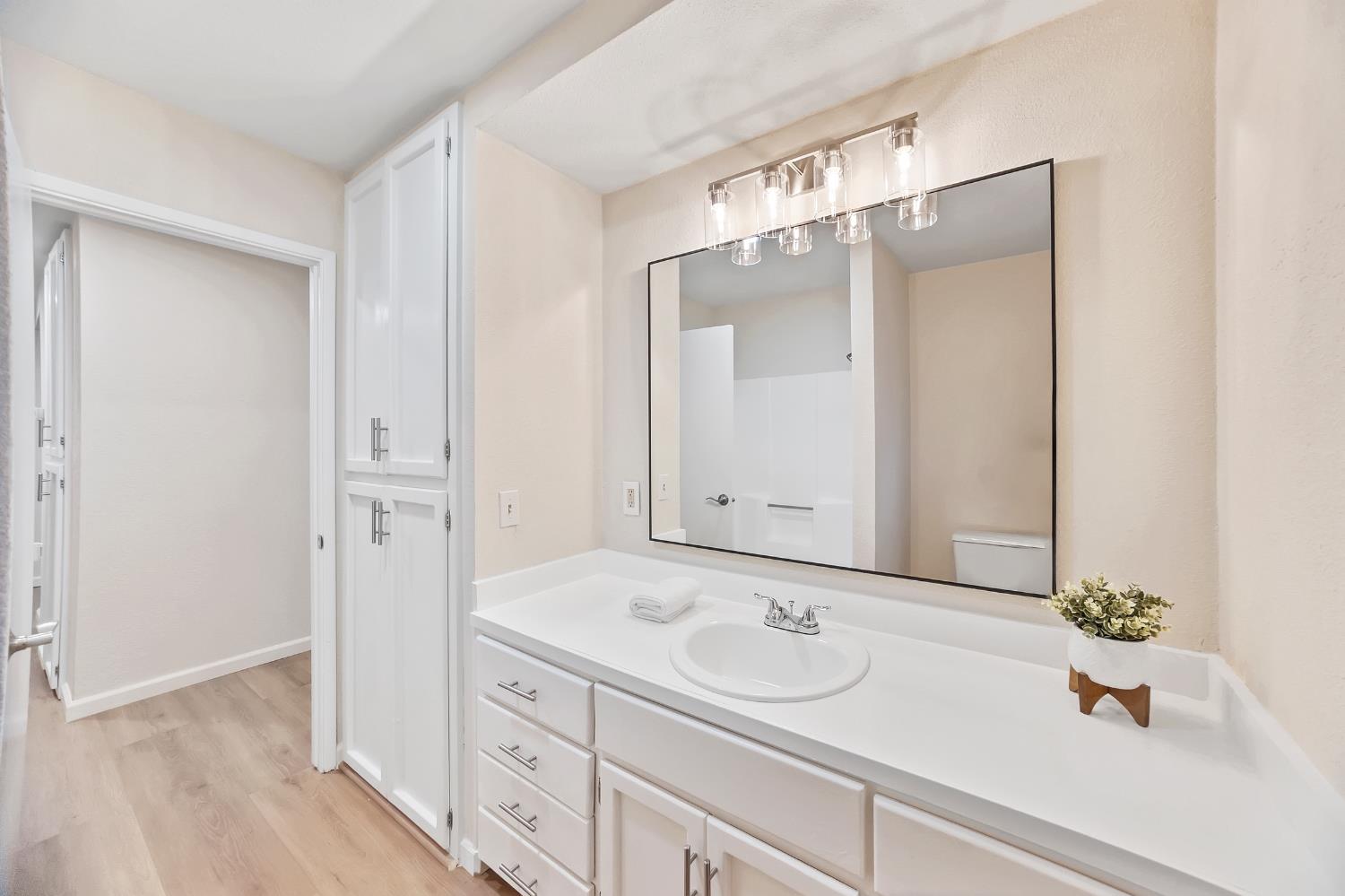 5663 Vacation Boulevard