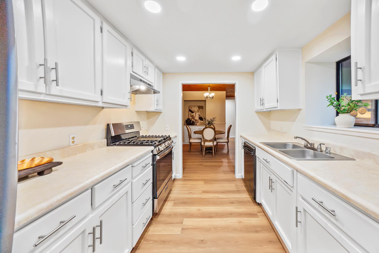 5663 Vacation Boulevard