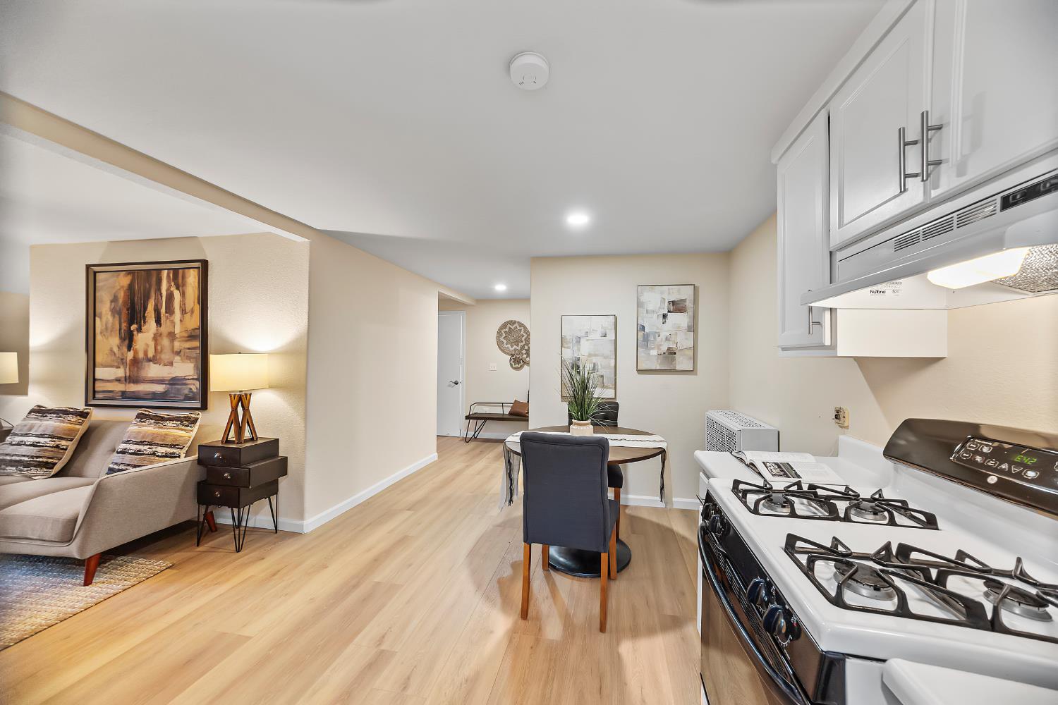 5663 Vacation Boulevard