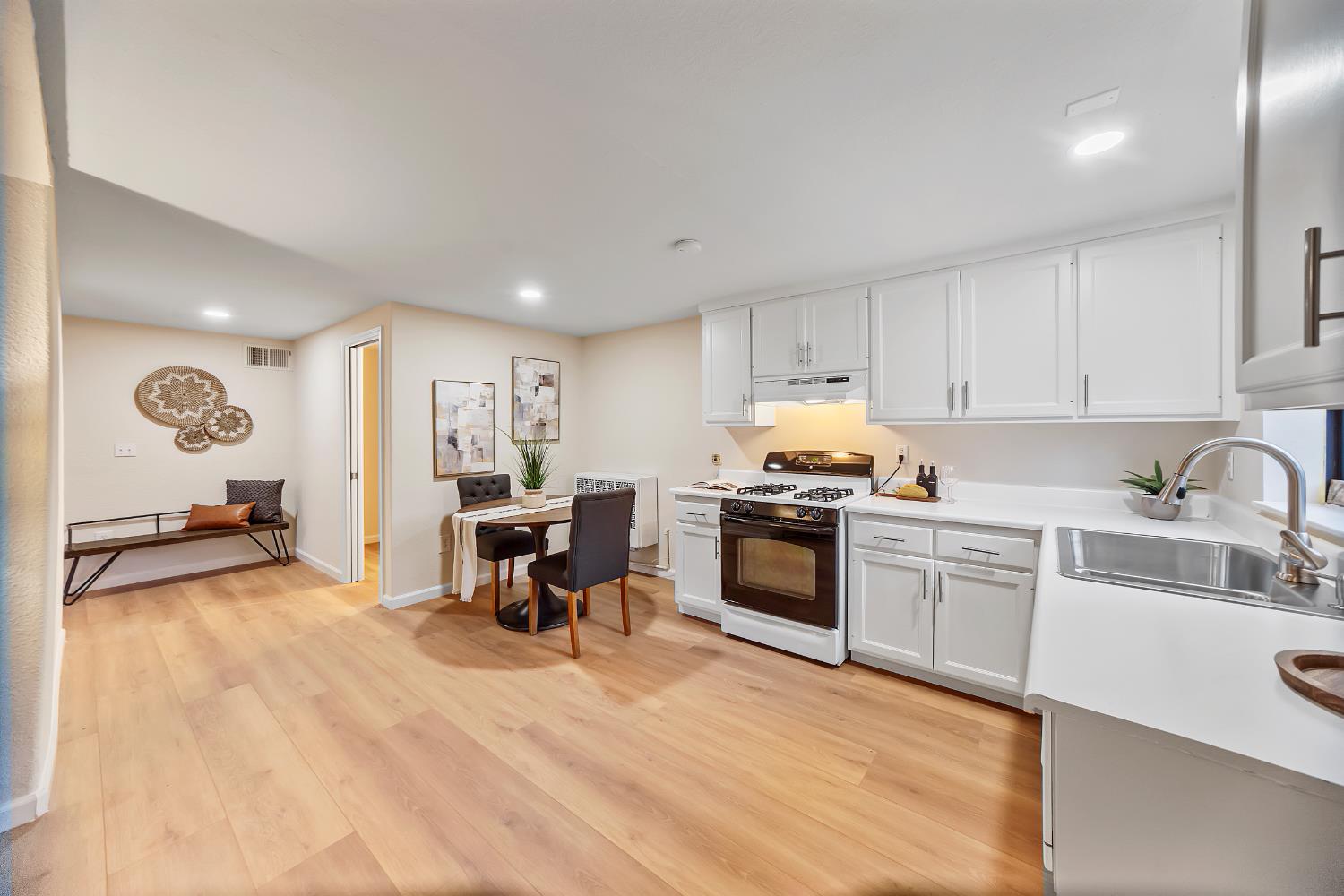 5663 Vacation Boulevard