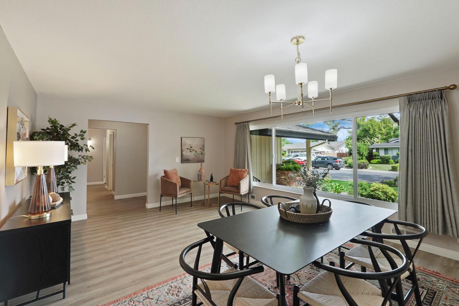 7439 Woodside Drive