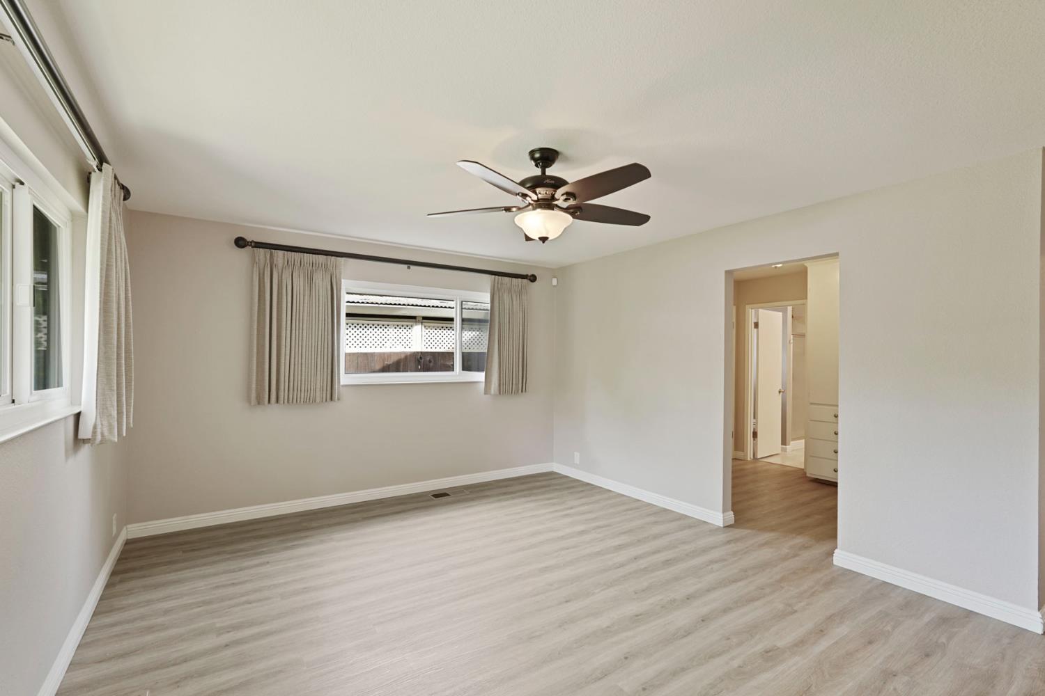 7439 Woodside Drive