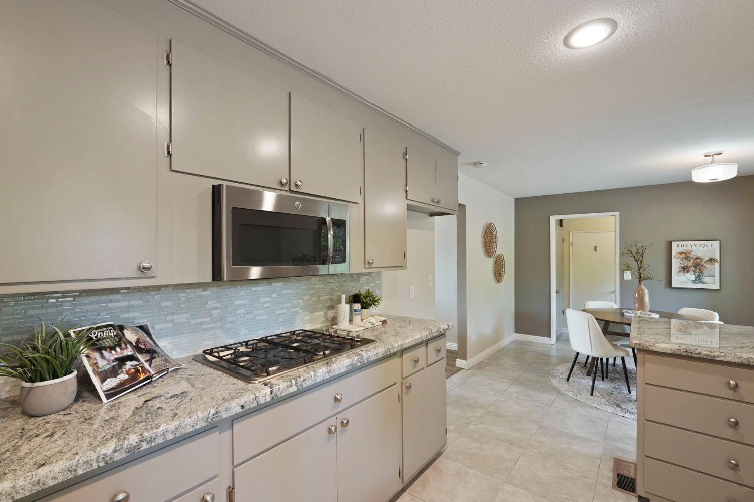 7439 Woodside Drive