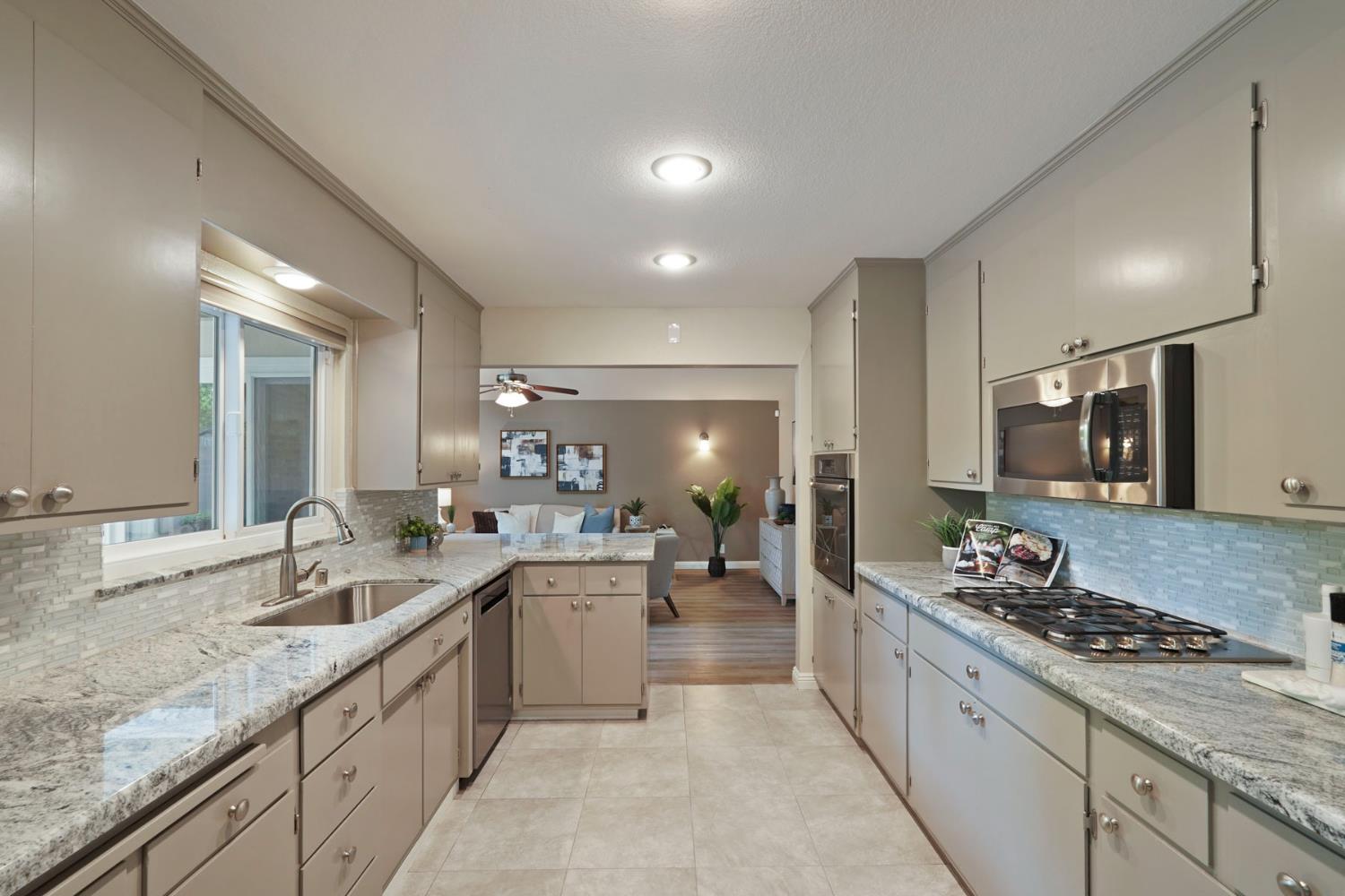 7439 Woodside Drive