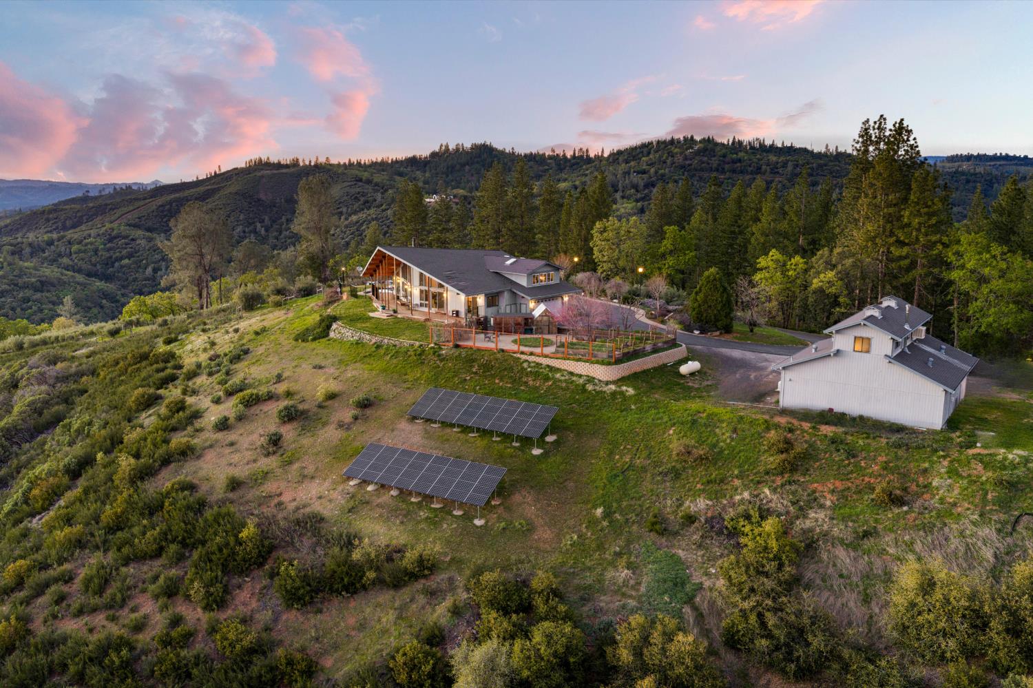 984 Crestview Drive