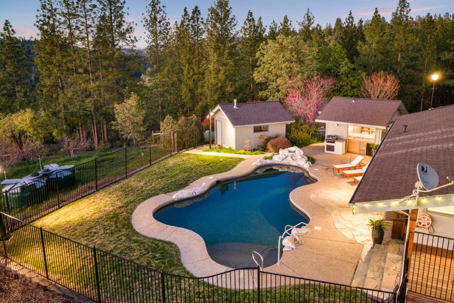 984 Crestview Drive