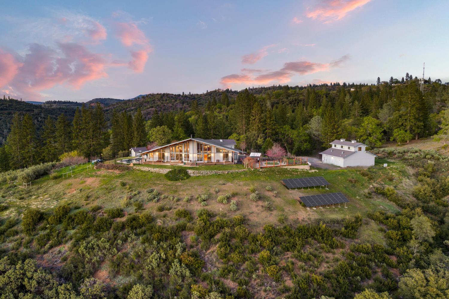 984 Crestview Drive