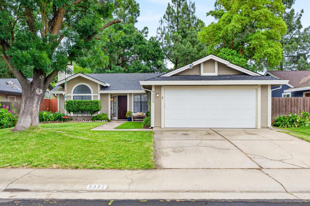 9332 Mapleview Way