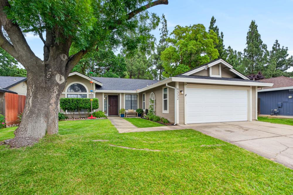 9332 Mapleview Way