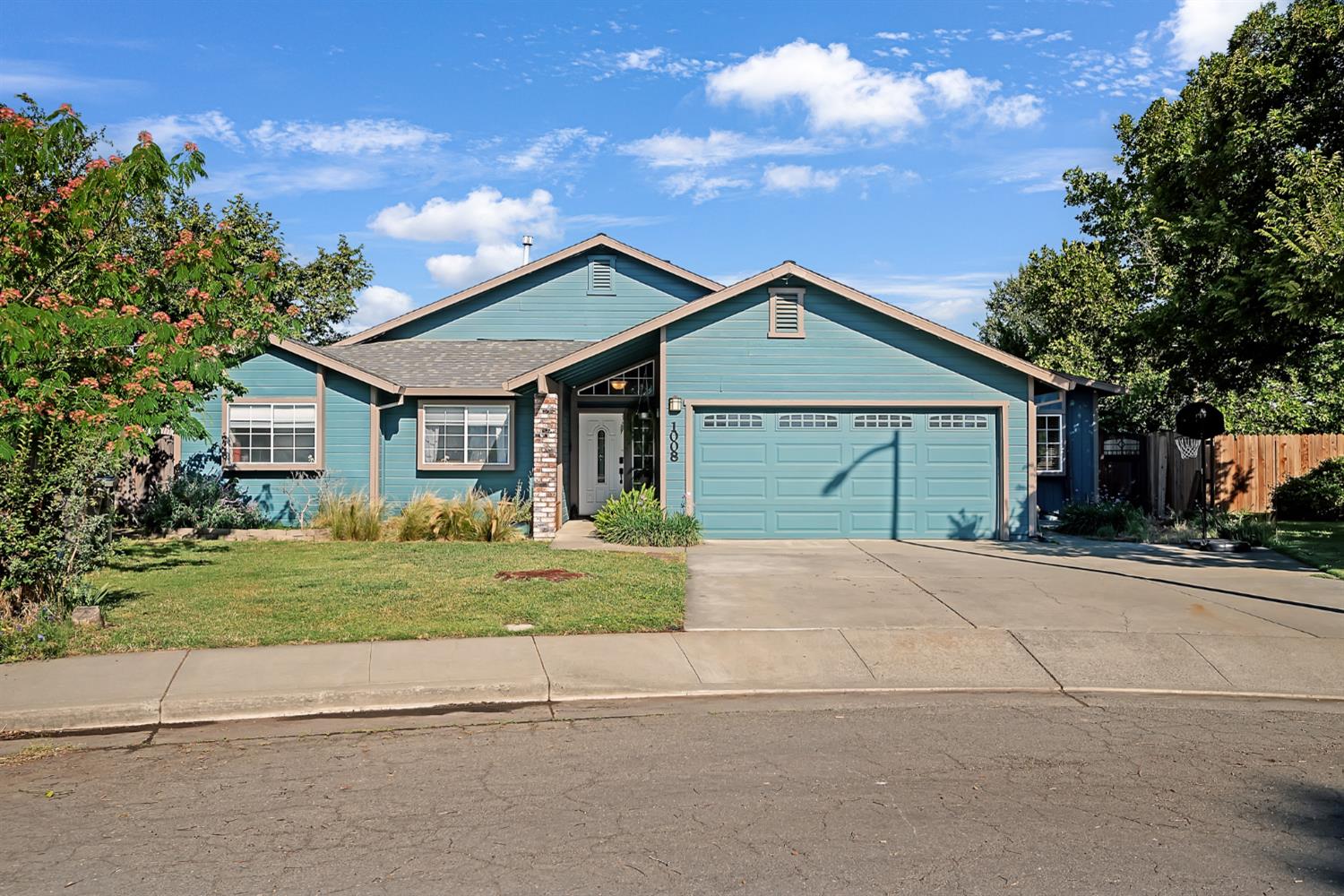 1008 Suffolk Court
