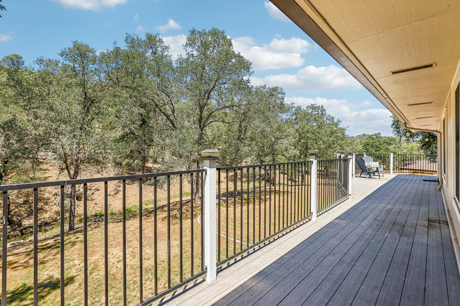 2100 Mulberry Lane