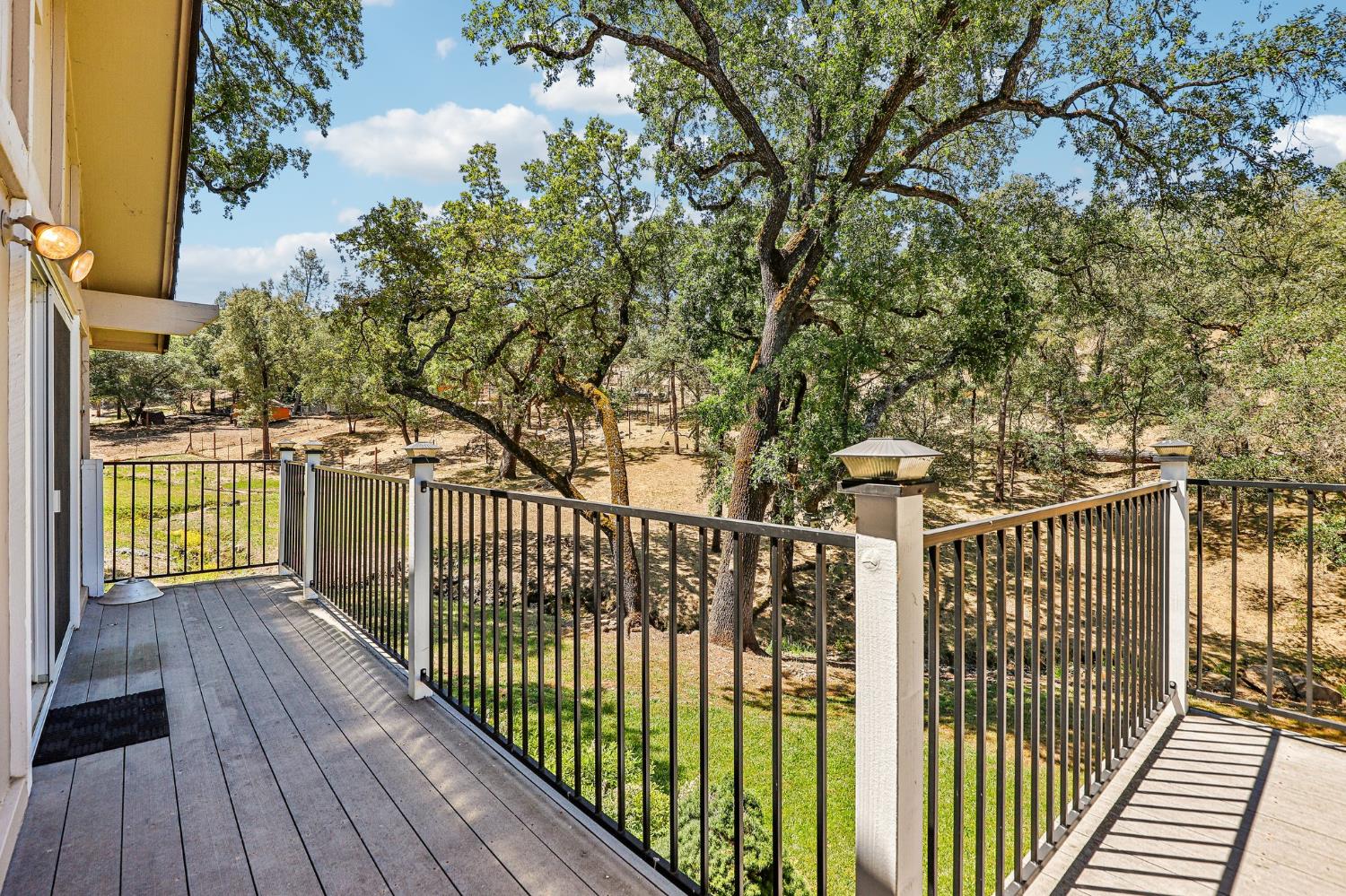 2100 Mulberry Lane
