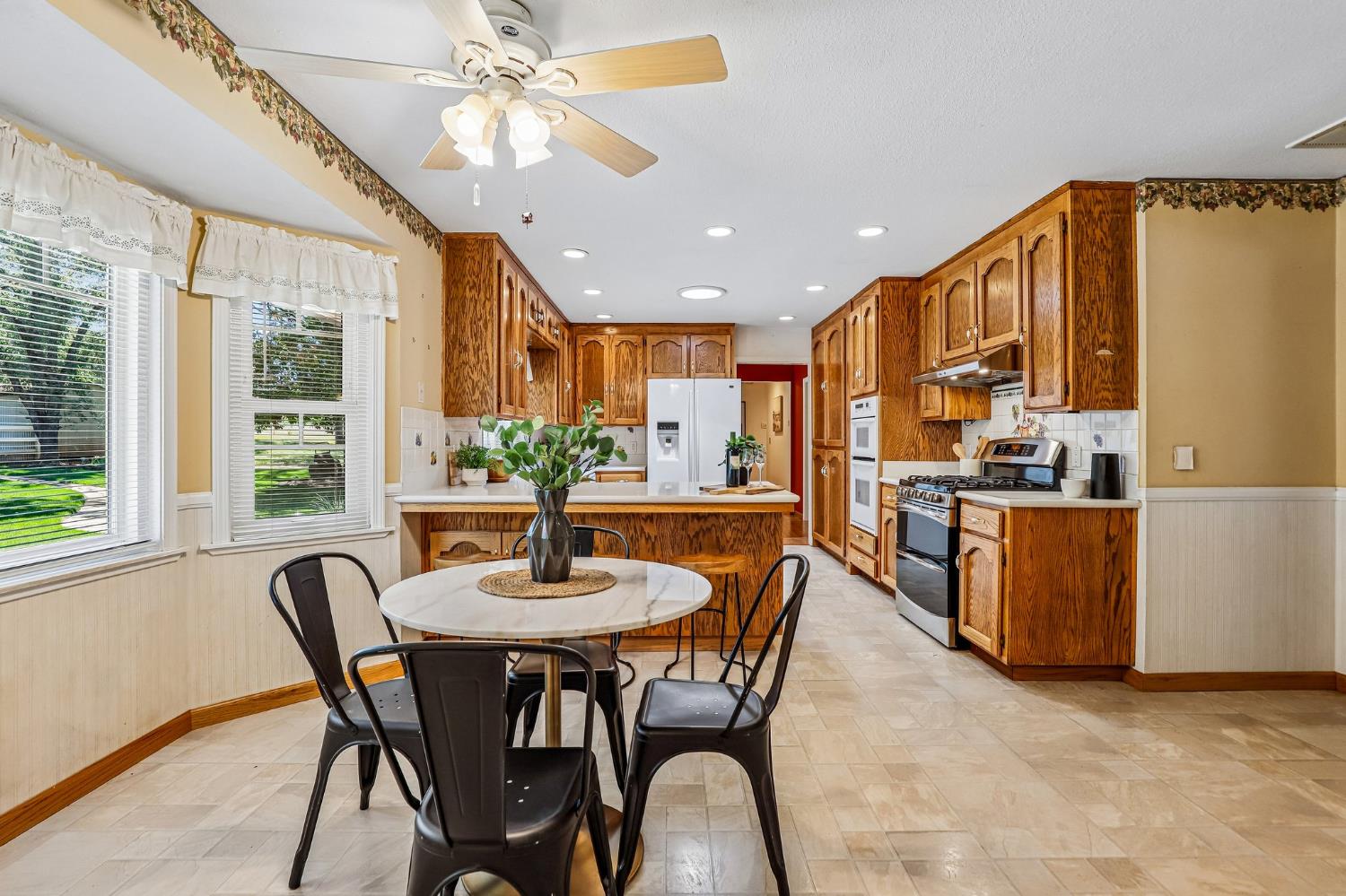 2100 Mulberry Lane