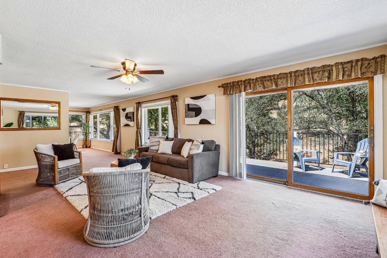 2100 Mulberry Lane