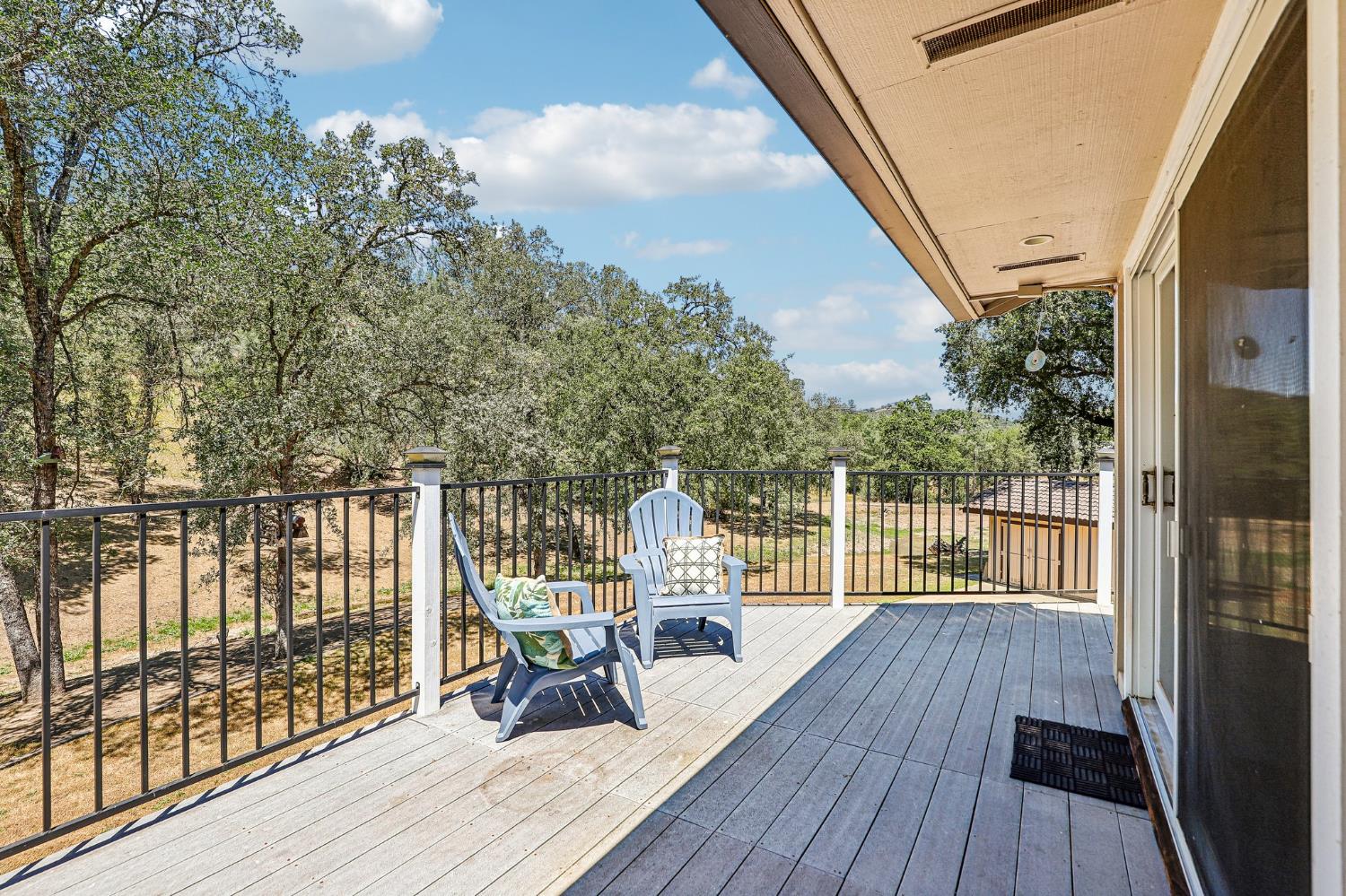2100 Mulberry Lane