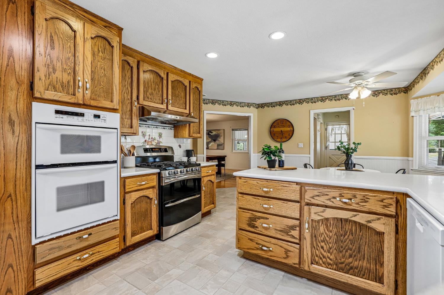 2100 Mulberry Lane