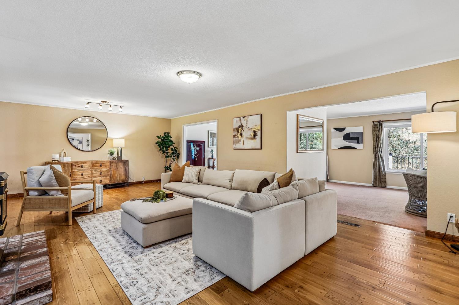 2100 Mulberry Lane