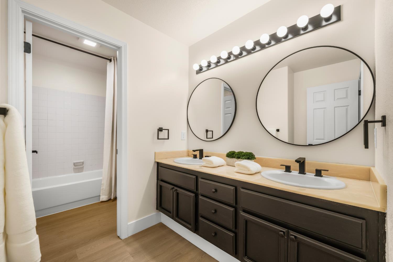 232 Dulverton Circle