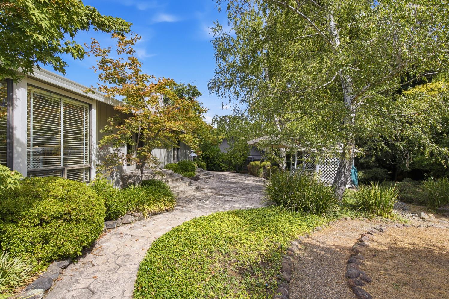 5434 Southolm Court