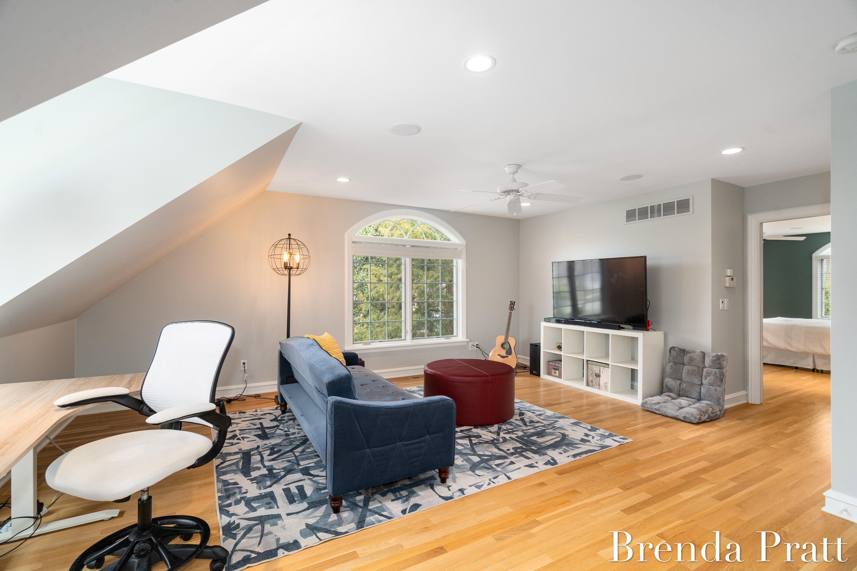 952 Plymouth Avenue SE