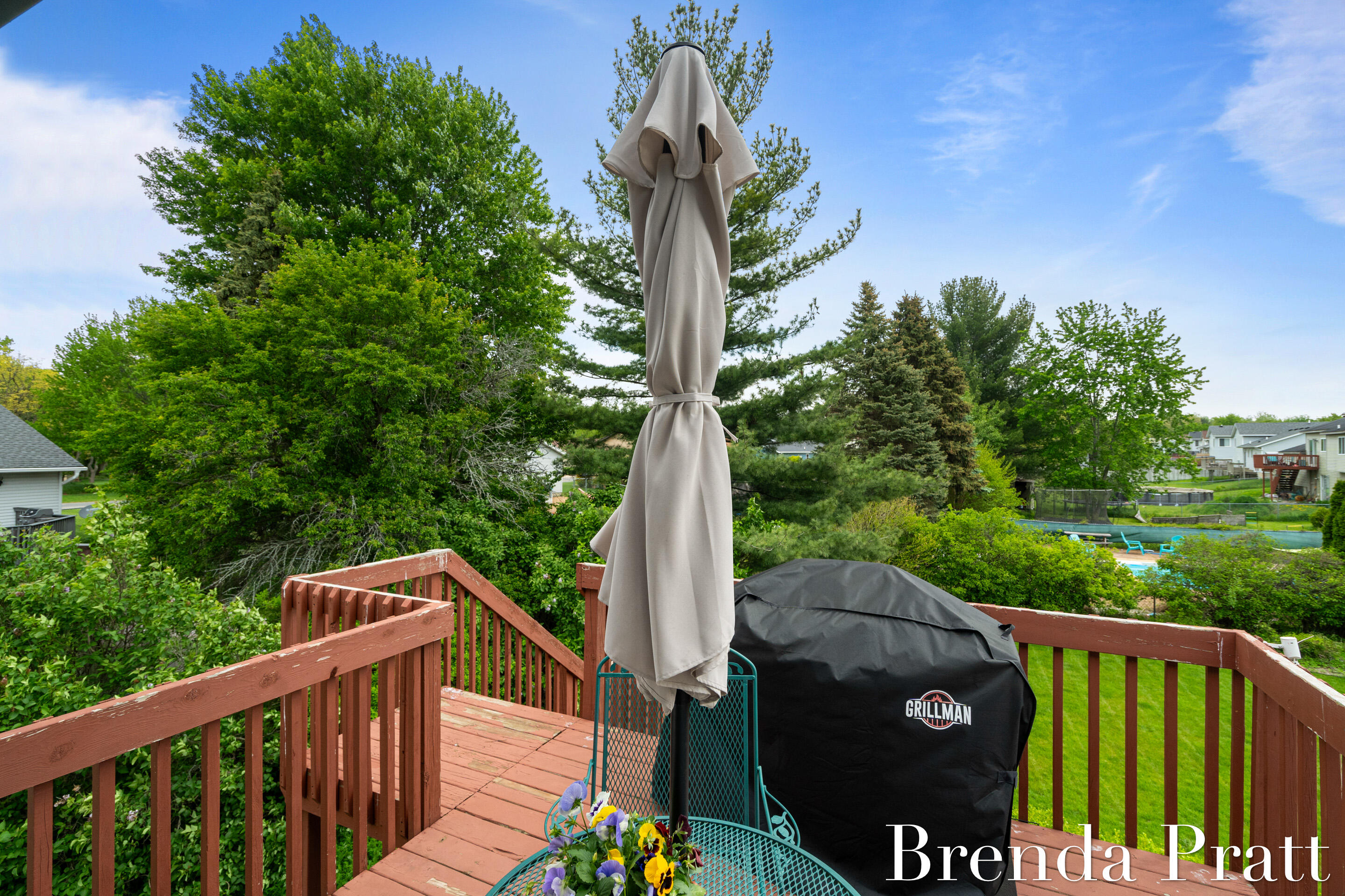 7588 Sunview Drive SE