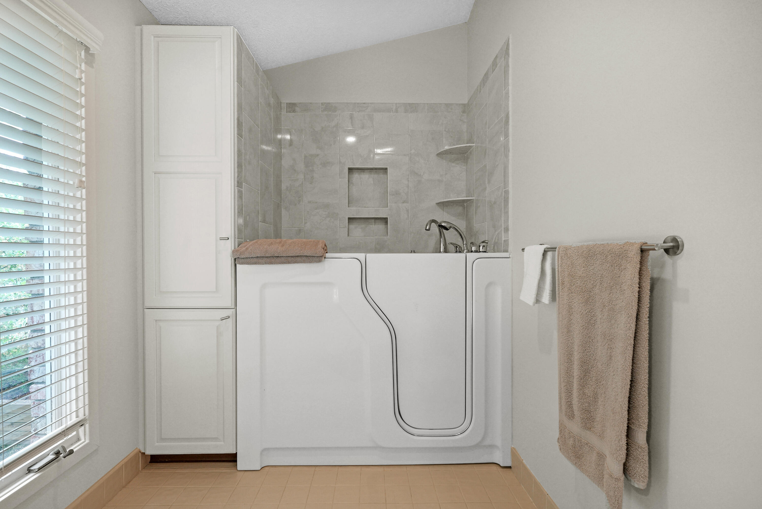 5084 N Quail Crest Drive SE 89