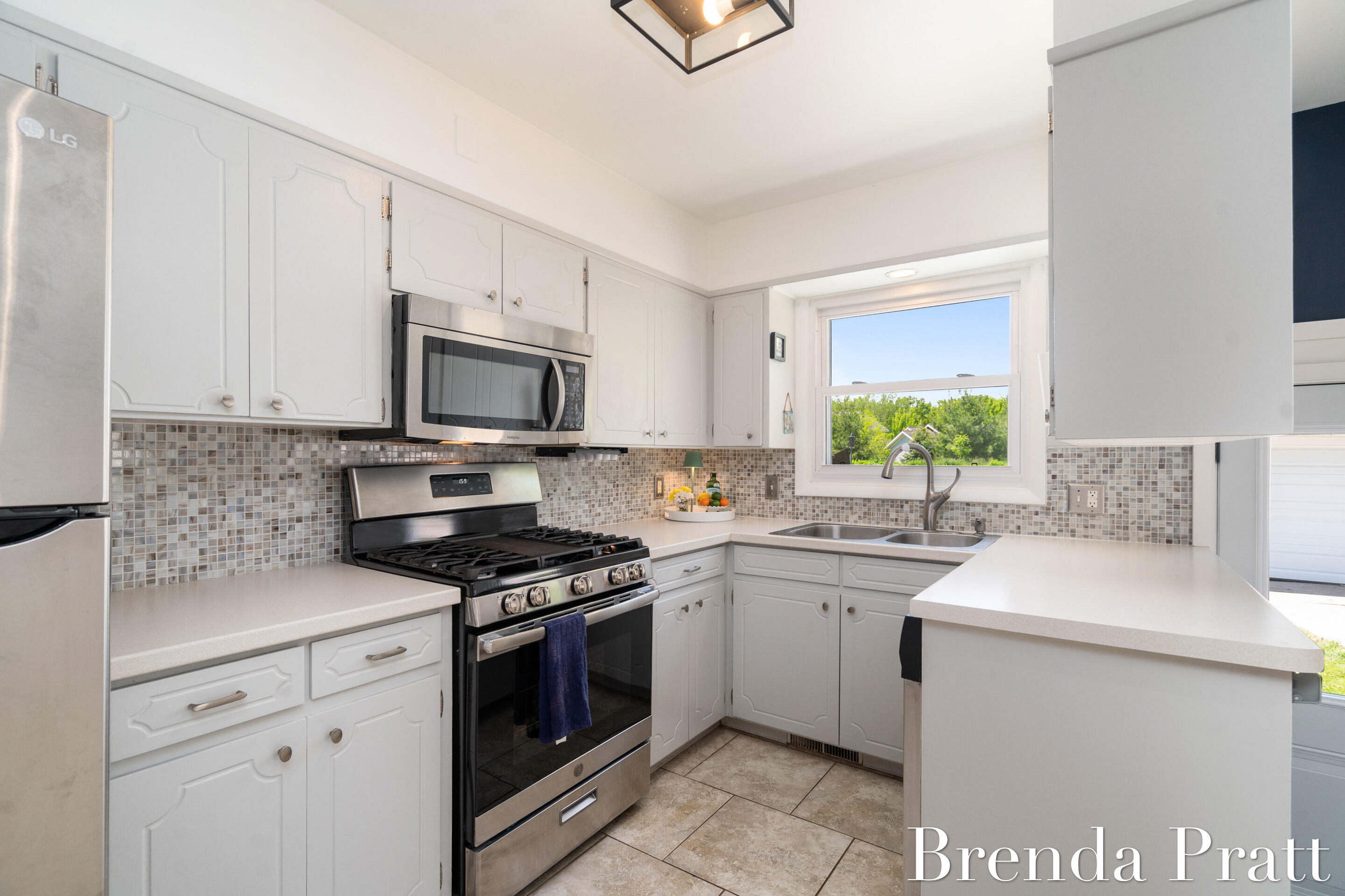 1111 Worcester Drive NE