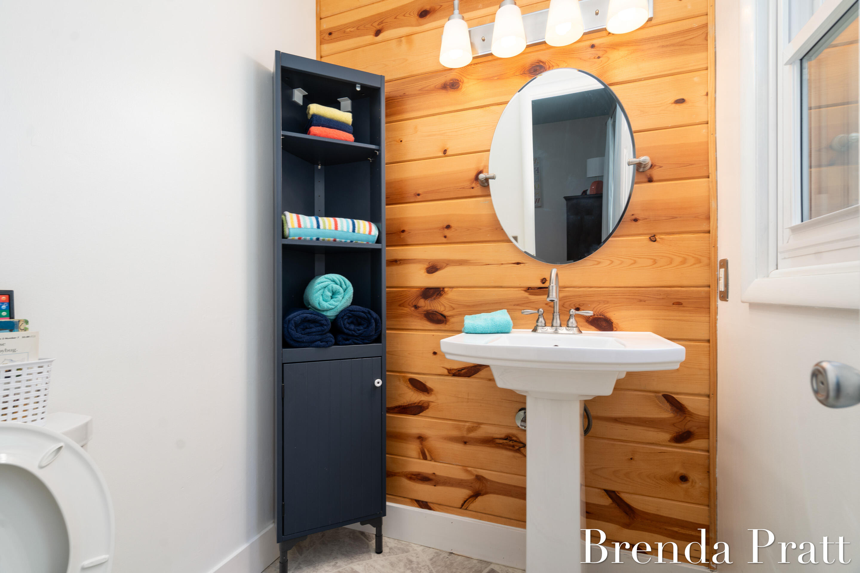 1111 Worcester Drive NE