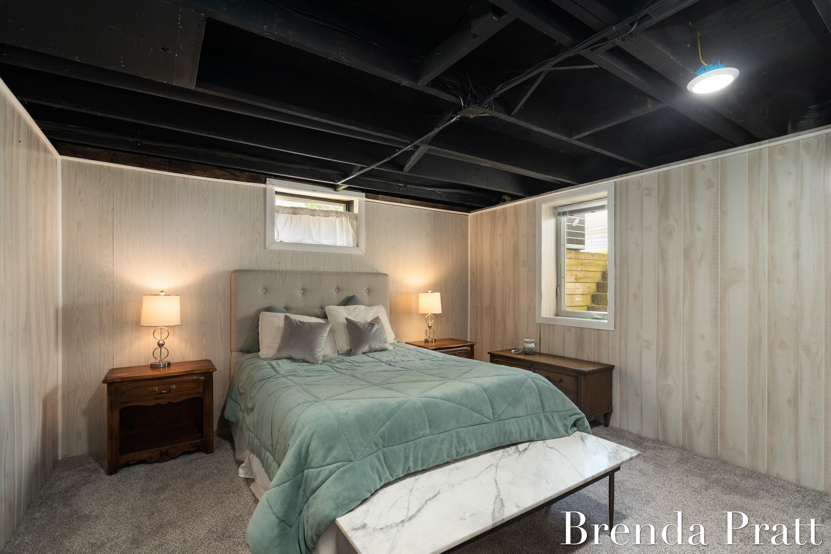 1111 Worcester Drive NE