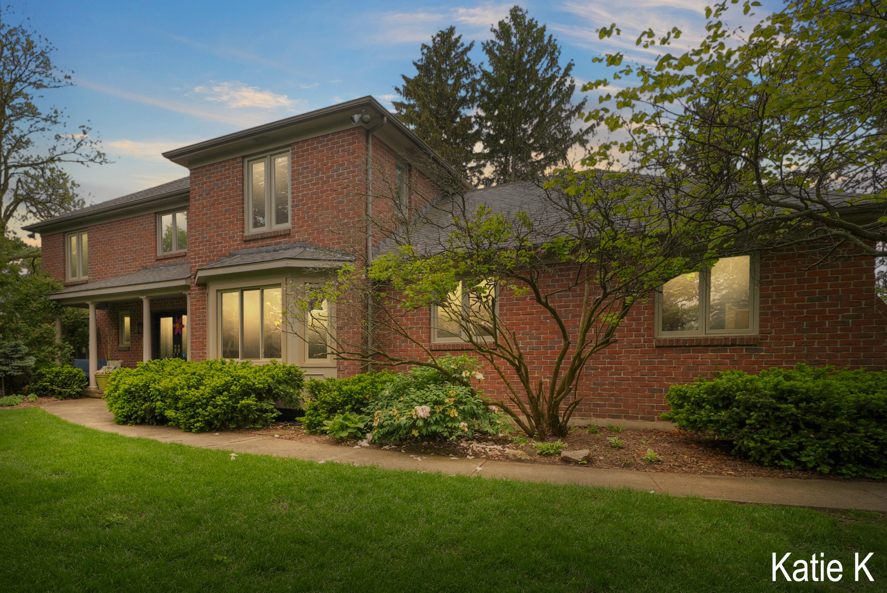 305 Arlington Drive SE