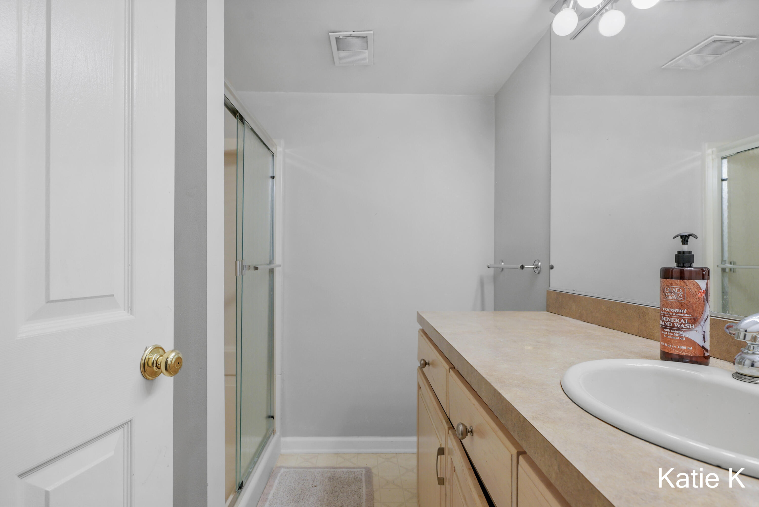 305 Arlington Drive SE