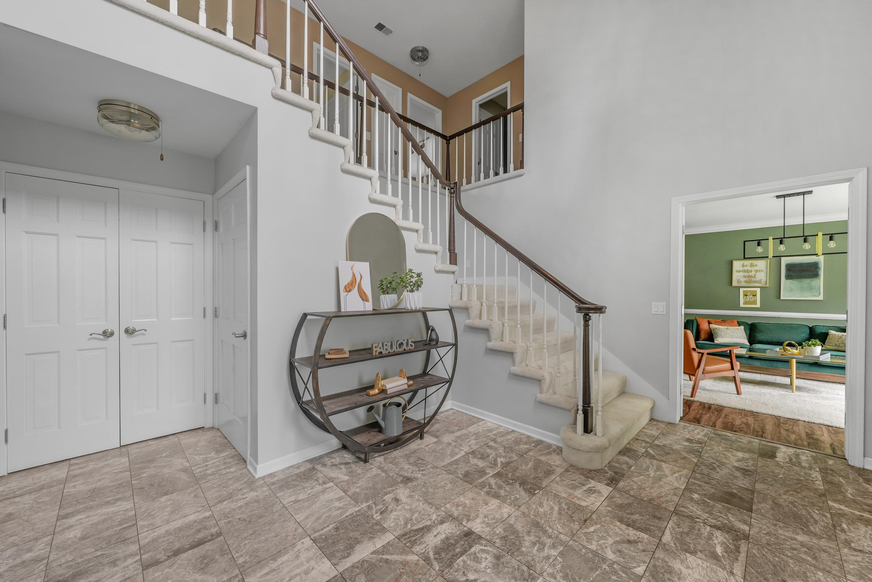 305 Arlington Drive SE