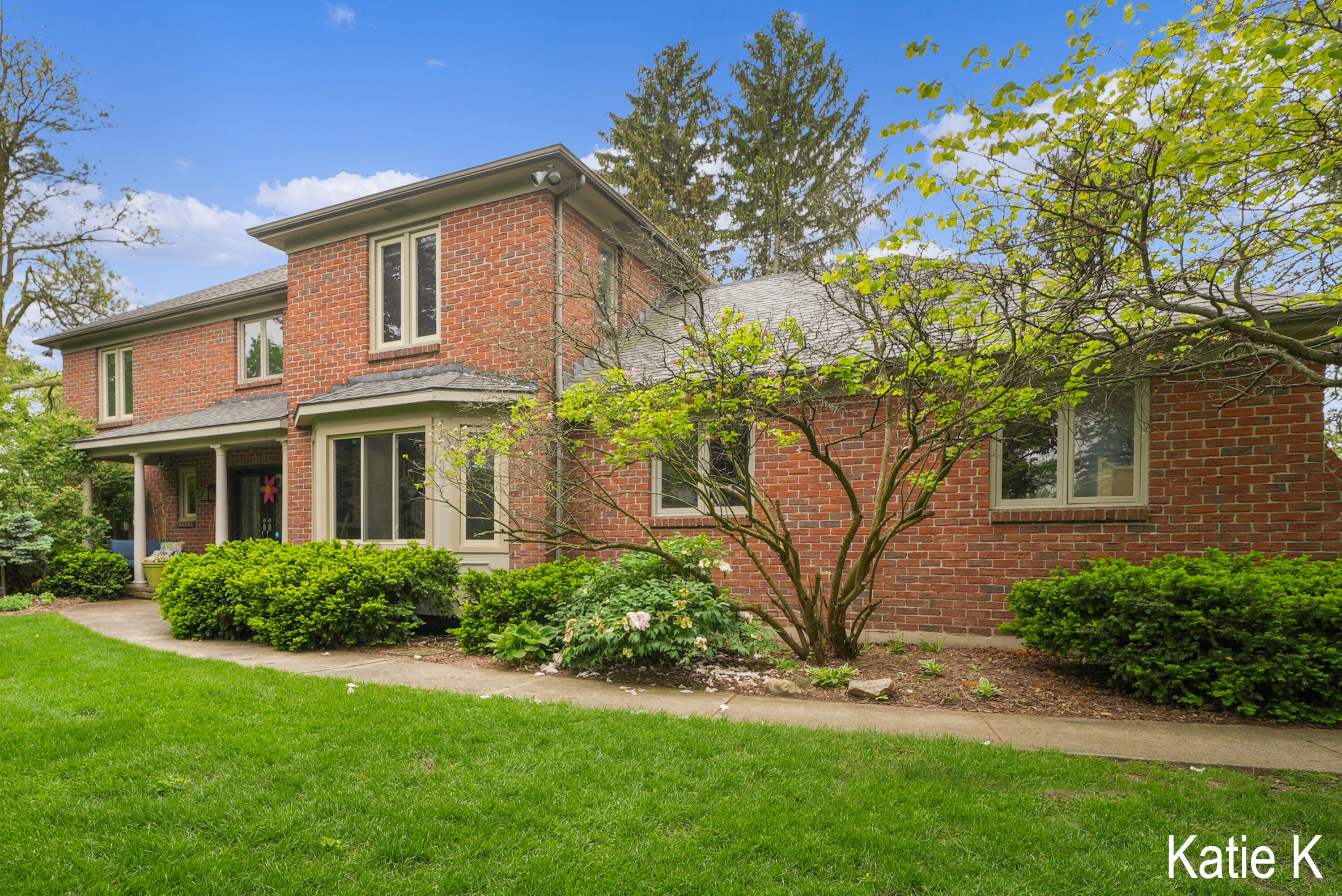 305 Arlington Drive SE